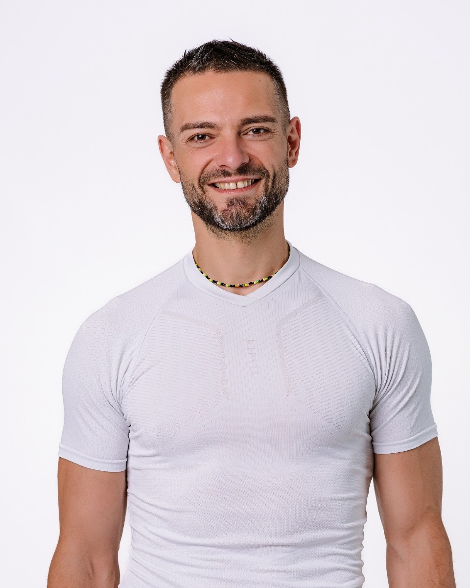 Iulius, instructor Yoga